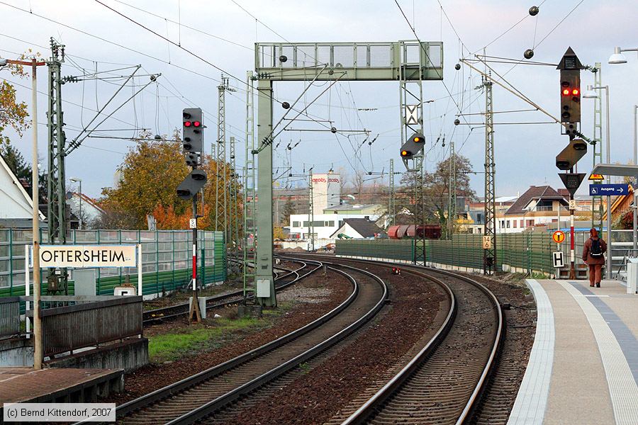 Bahnhof Oftersheim
/ Bild: bfoftersheim_bk0711060031.jpg