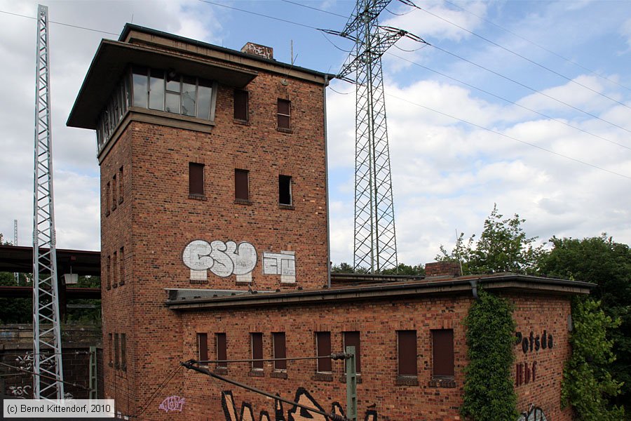 Bahnhof Potsdam Pirschheide
/ Bild: bfpotsdampirschheide_bk1006150306.jpg