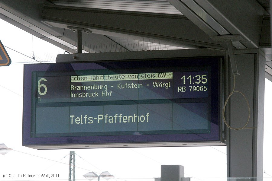 Bahnhof Rosenheim
/ Bild: bfrosenheim_cw1103260062.jpg