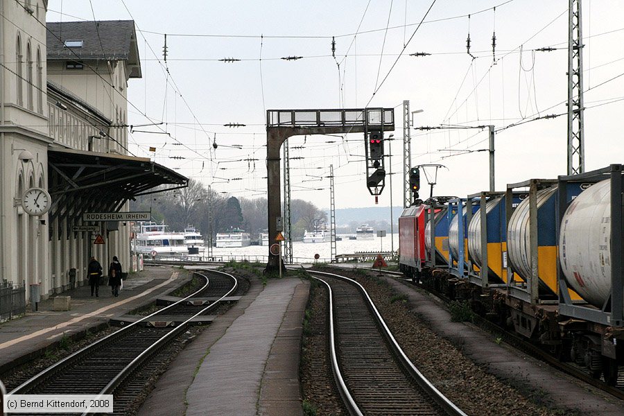 Bahnhof Rüdesheim (Rhein)
/ Bild: bfruedesheimrhein_bk0804150258.jpg