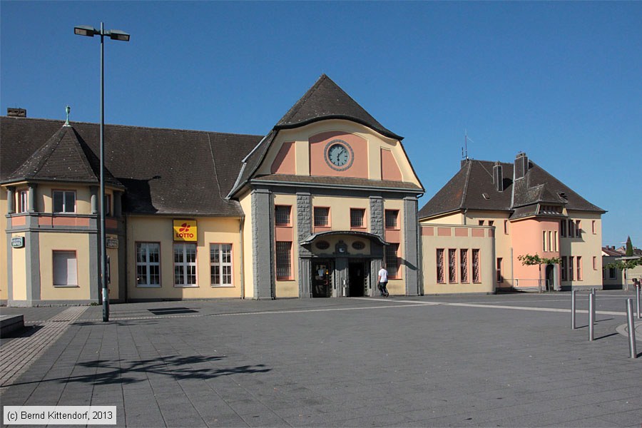 Saarlouis Hauptbahnhof
/ Bild: bfsaarlouishbf_bk1306060158.jpg