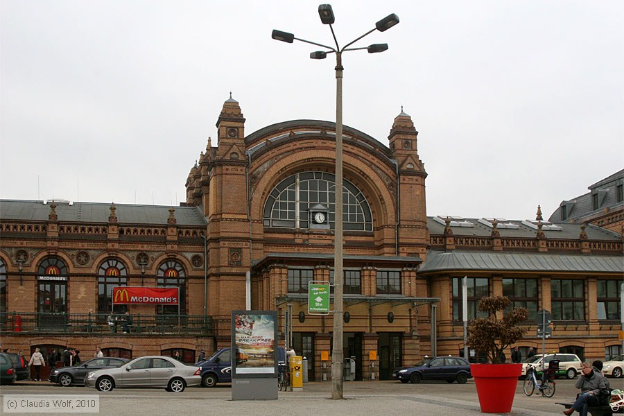 Schwerin Hauptbahnhof
/ Bild: bfschwerinhbf_cw1003190073.jpg