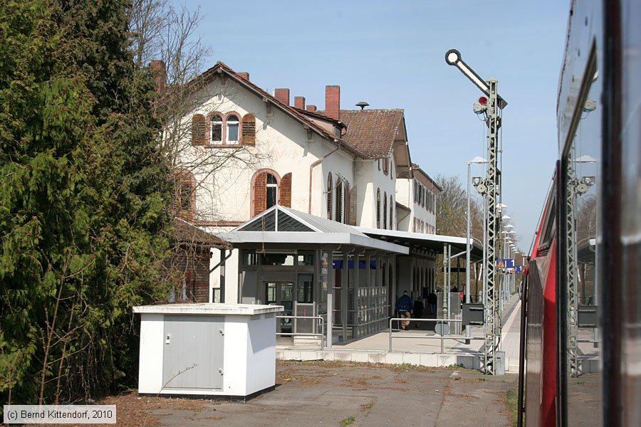 Bahnhof Winden (Pfalz)
/ Bild: bfwindenpfalz_bk1004090056.jpg