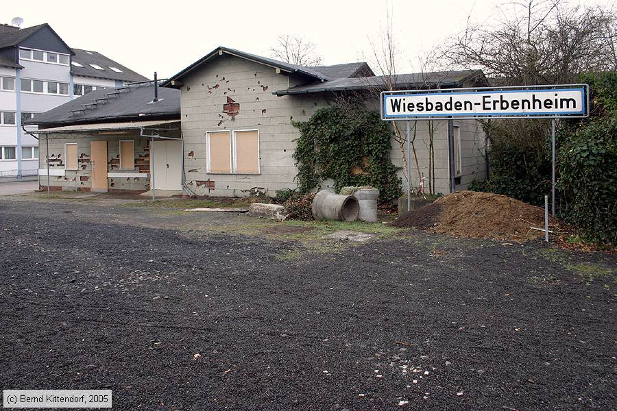 Bahnhof Wiesbaden Erbenheim
/ Bild: bfwiesbadenerbenheim_e0015461.jpg