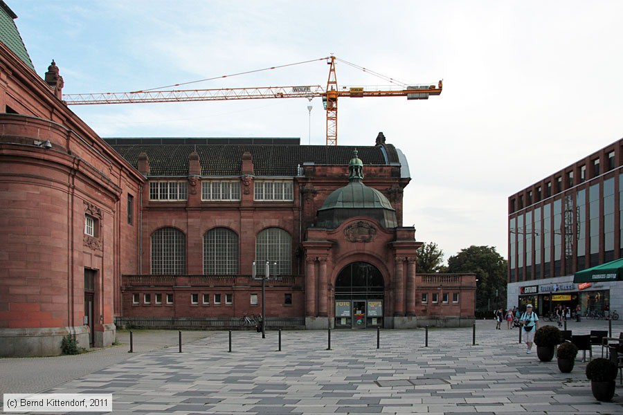 Wiesbaden Hauptbahnhof
/ Bild: bfwiesbadenhbf_bk1108230222.jpg