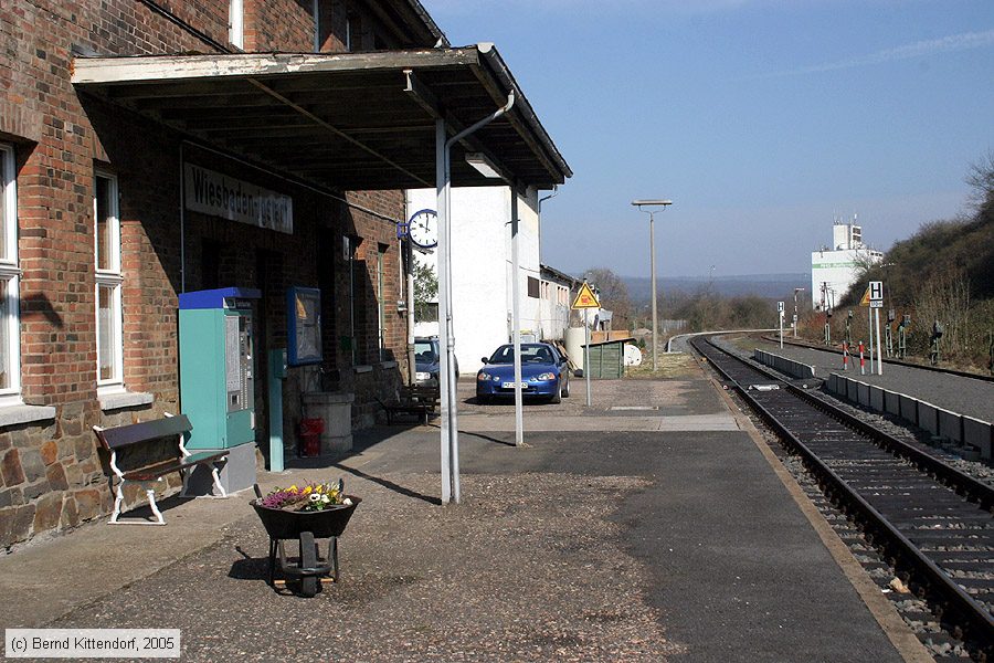 Bahnhof Wiesbaden Igstadt
/ Bild: bfwiesbadenigstadt_e0015479.jpg