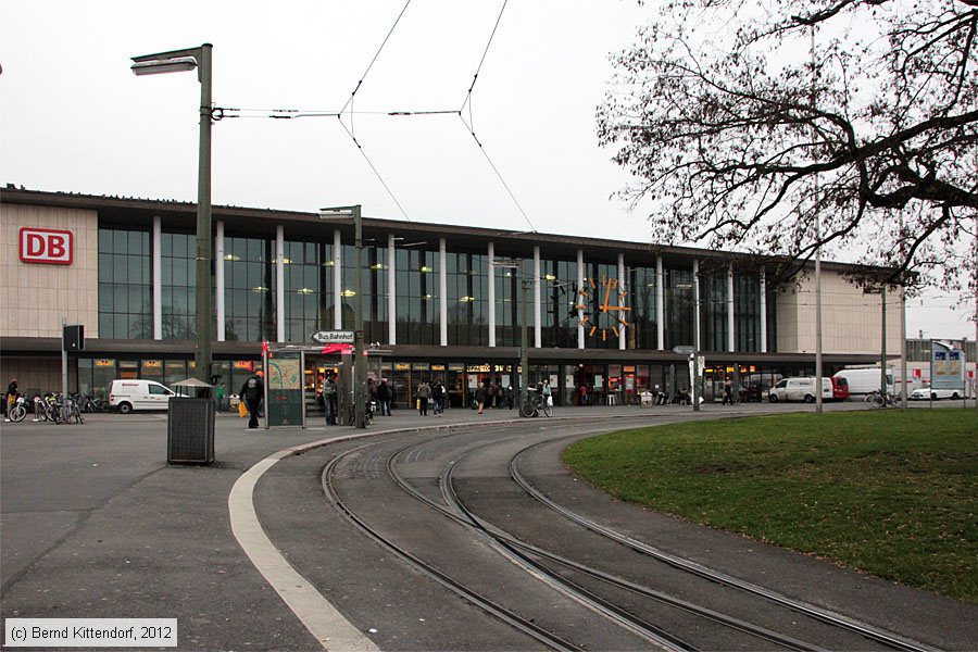 Würzburg Hauptbahnhof
/ Bild: bfwuerzburghbf_bk1211140211.jpg