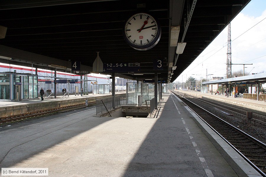 Bahnhof Wuppertal Oberbarmen
/ Bild: bfwuppertaloberbarmen_bk1102160198.jpg