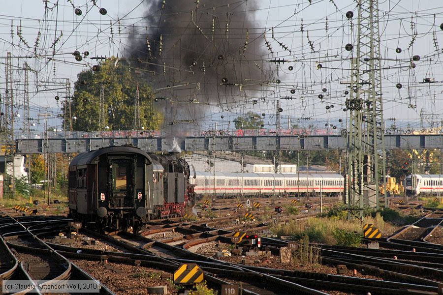 Dampflok - 01 1066
/ Bild: dampf011066_cw1010100100.jpg