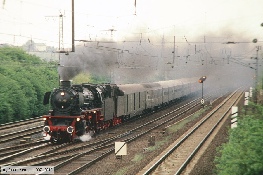 Dampflok - 41 360
/ Bild: dampf41360_dk122527.jpg Dampflok - 41 360
/ Bild: dampf41360_dk122527.jpg