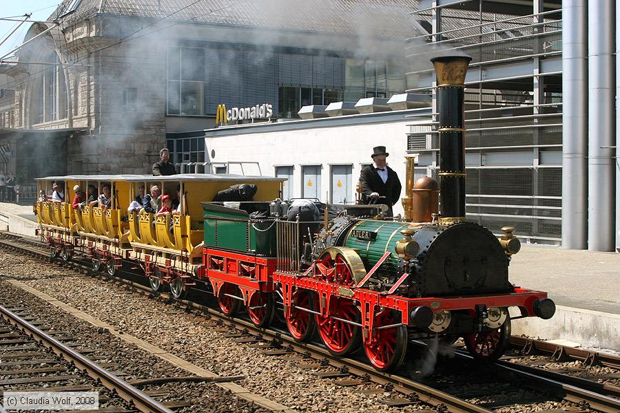 Deutsche Bahn Nostalgie - Adler
/ Bild: dbadler_cw0805110225.jpg