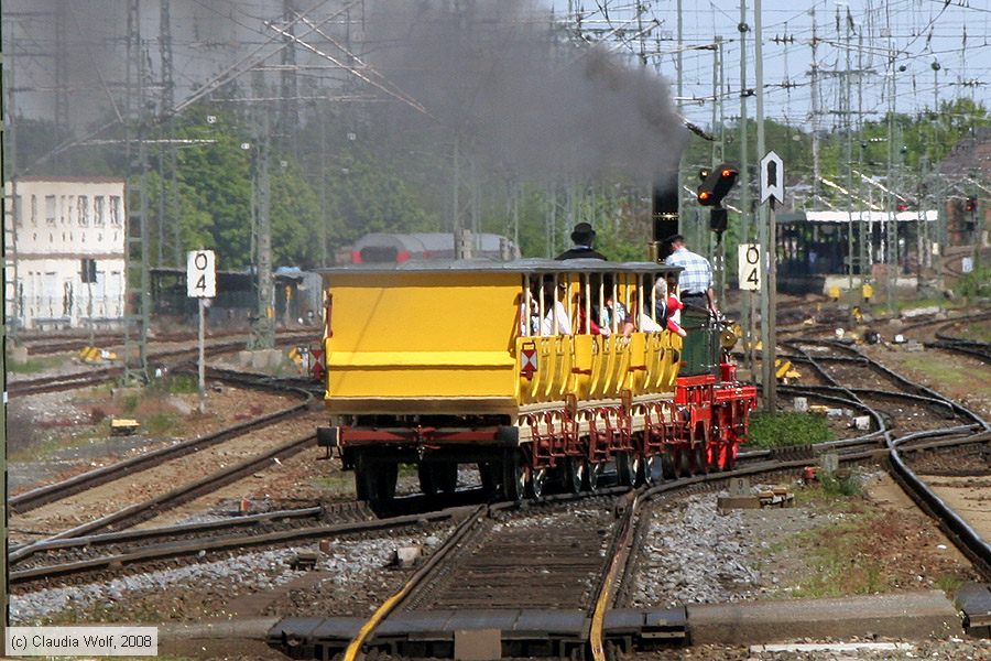 Deutsche Bahn Nostalgie - Adler
/ Bild: dbadler_cw0805110230.jpg