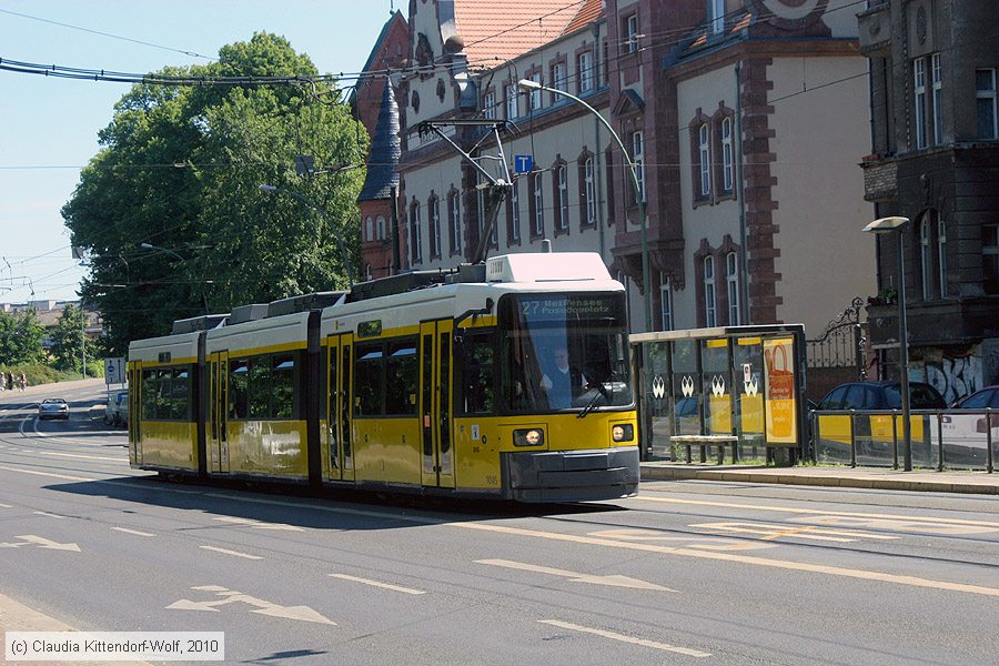 Straßenbahn Berlin - 1045
/ Bild: berlin1045_cw1006170145.jpg Straßenbahn Berlin - 1045
/ Bild: berlin1045_cw1006170145.jpg