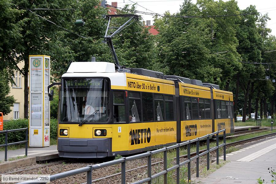 Straßenbahn Berlin - 1101
/ Bild: berlin1101_bk1006150088.jpg Straßenbahn Berlin - 1101
/ Bild: berlin1101_bk1006150088.jpg