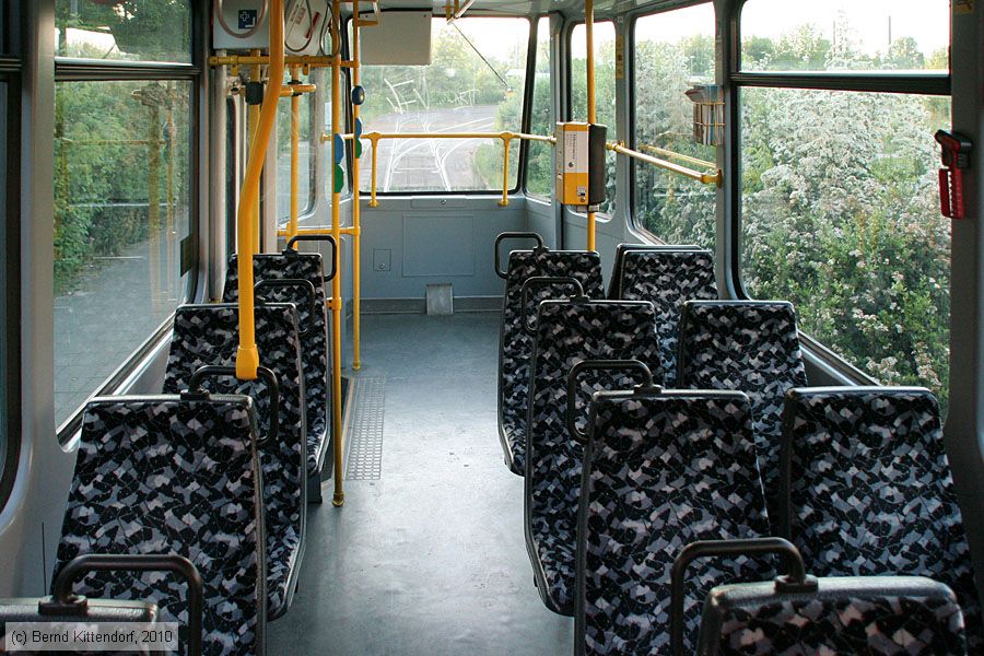 Straßenbahn Berlin - 6055 - Innenansicht
/ Bild: berlin6055_bk1006150421.jpg