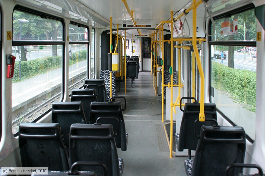 Straßenbahn Berlin - 6070 - Innenansicht
/ Bild: berlin6070_bk1006150042.jpg