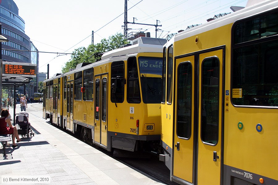 Straßenbahn Berlin - 7005
/ Bild: berlin7005_bk1006170272.jpg