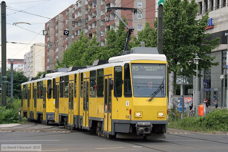 Straßenbahn Berlin - 7028
/ Bild: berlin7028_bk1006140394.jpg