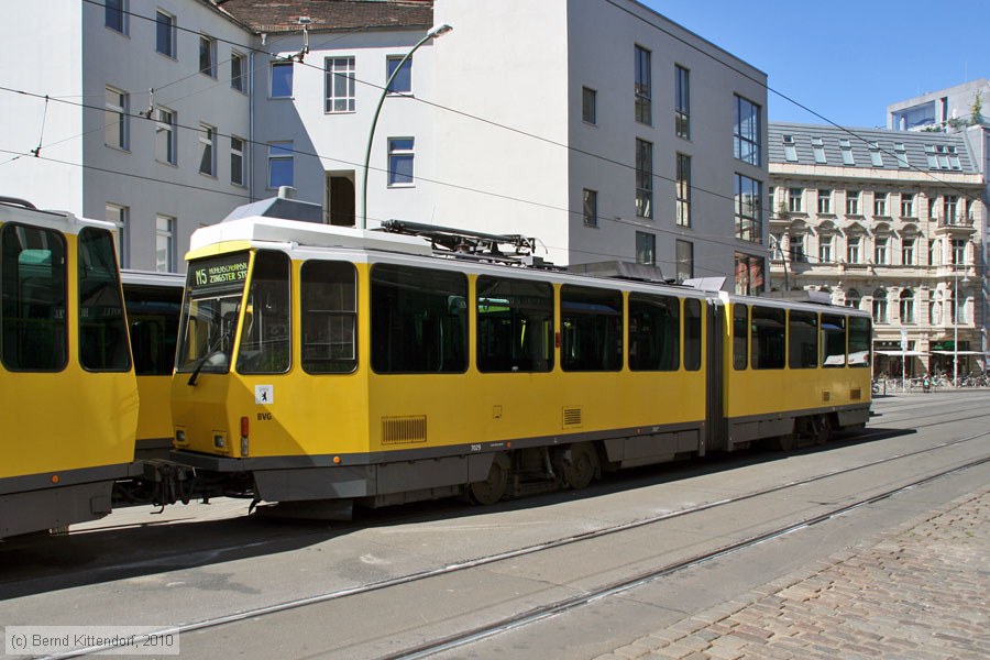 Straßenbahn Berlin - 7029
/ Bild: berlin7029_bk1006170266.jpg