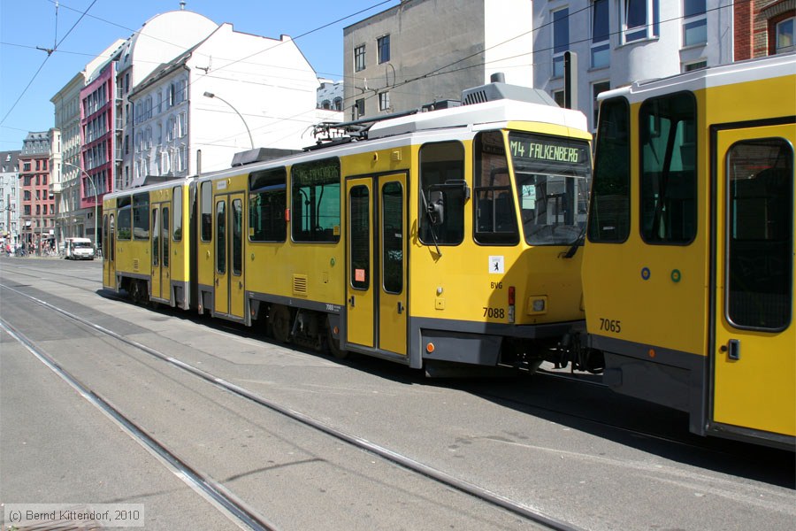 Straßenbahn Berlin - 7088
/ Bild: berlin7088_bk1006170260.jpg