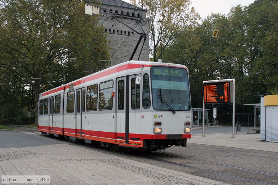 Straßenbahn Bochum-Gelsenkirchen - 352
/ Bild: bogestra352_bk0910230028.jpg