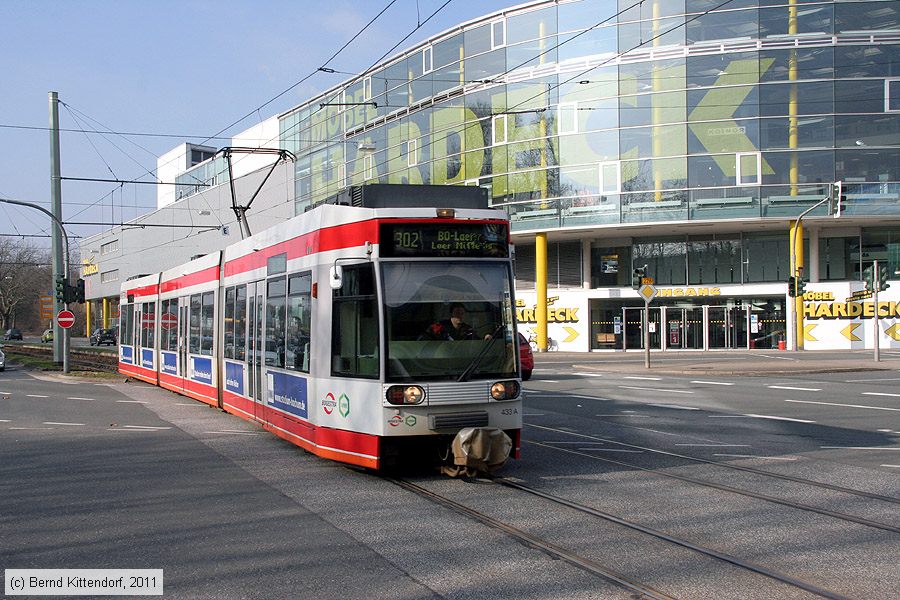 Straßenbahn Bochum-Gelsenkirchen - 433
/ Bild: bogestra433_bk1102170104.jpg Straßenbahn Bochum-Gelsenkirchen - 433
/ Bild: bogestra433_bk1102170104.jpg