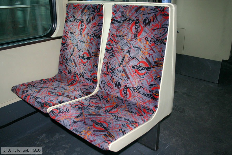 Stadtbahn - Bochum-Herne - 6004 - Innenansicht
/ Bild: bogestra6004_e0013155.jpg Stadtbahn - Bochum-Herne - 6004 - Innenansicht
/ Bild: bogestra6004_e0013155.jpg