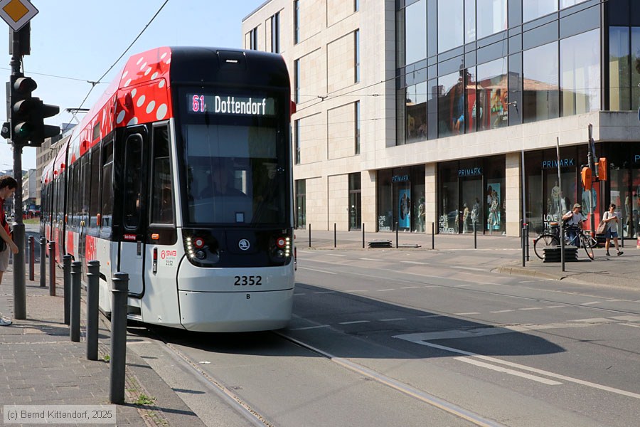 Stra&szlig;enbahn Bonn - 2352
/ Bild: bonn2352_bk2506170220.jpg