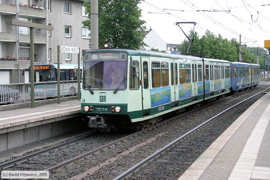 Stadtbahn Bonn - 7574
/ Bild: bonn7574_e0020769.jpg Stadtbahn Bonn - 7574
/ Bild: bonn7574_e0020769.jpg