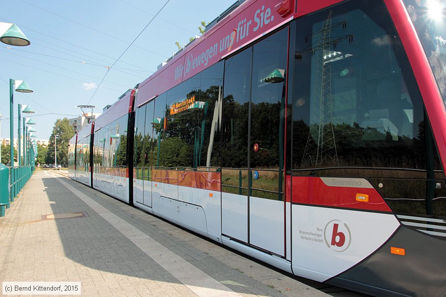 Braunschweig - Straßenbahn - 1466
/ Bild: braunschweig1466_bk1508220109.jpg Braunschweig - Straßenbahn - 1466
/ Bild: braunschweig1466_bk1508220109.jpg