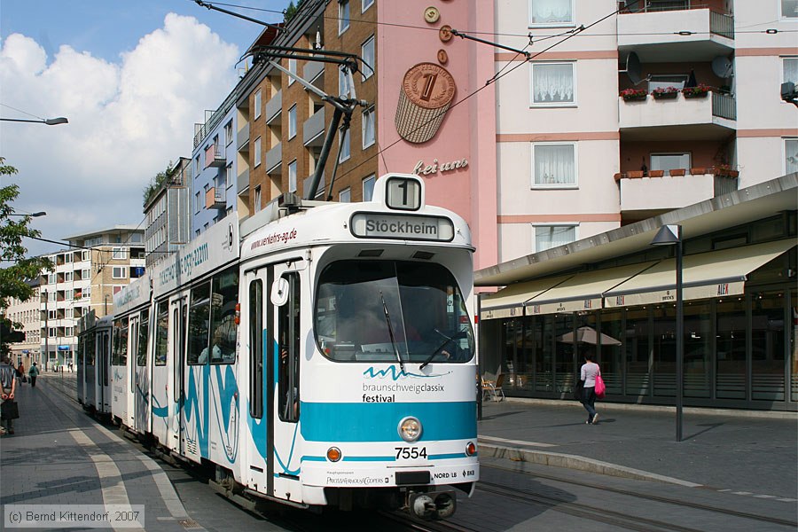 Braunschweig - Straßenbahn - 7554
/ Bild: braunschweig7554_bk0708240155.jpg