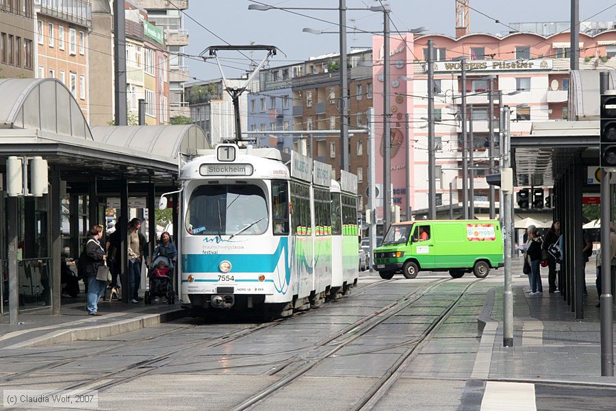 Braunschweig - Stra&szlig;enbahn - 7554
/ Bild: braunschweig7554_cw0708240012.jpg