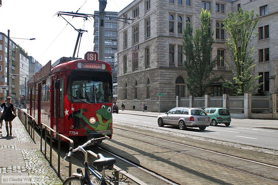 Braunschweig - Straßenbahn - 7754
/ Bild: braunschweig7754_cw0708240063.jpg