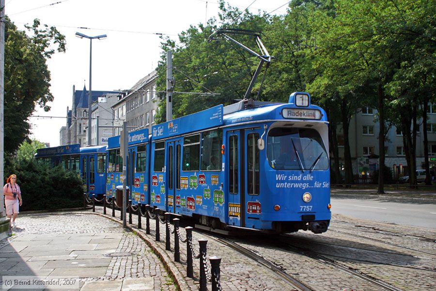 Braunschweig - Straßenbahn - 7757
/ Bild: braunschweig7757_bk0708240063.jpg