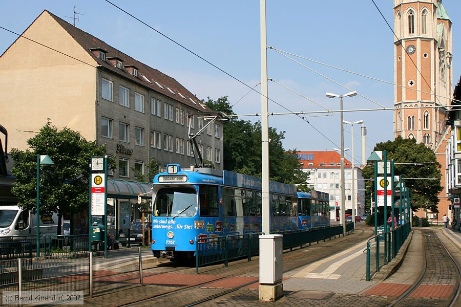 Braunschweig - Straßenbahn - 7757
/ Bild: braunschweig7757_bk0708240084.jpg Braunschweig - Straßenbahn - 7757
/ Bild: braunschweig7757_bk0708240084.jpg