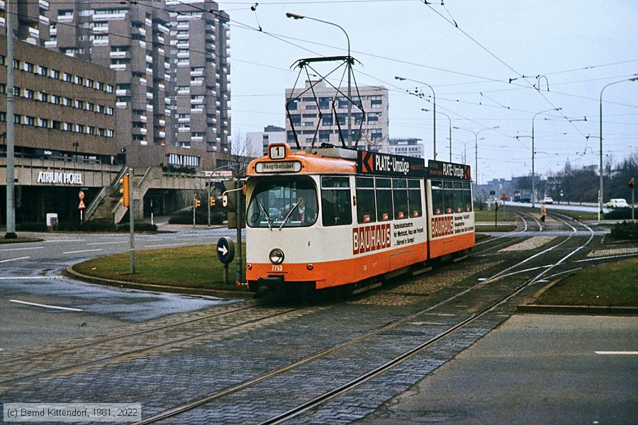 Braunschweig - Straßenbahn - 7753
/ Bild: braunschweig7753_bd027737.jpg