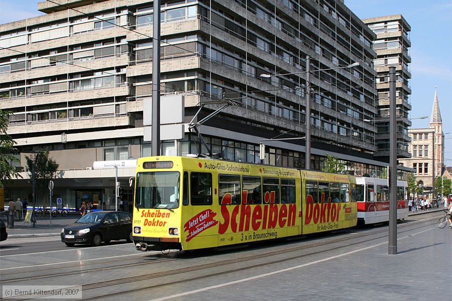 Braunschweig - Stra&szlig;enbahn - 8151
/ Bild: braunschweig8151_bk0708240116.jpg