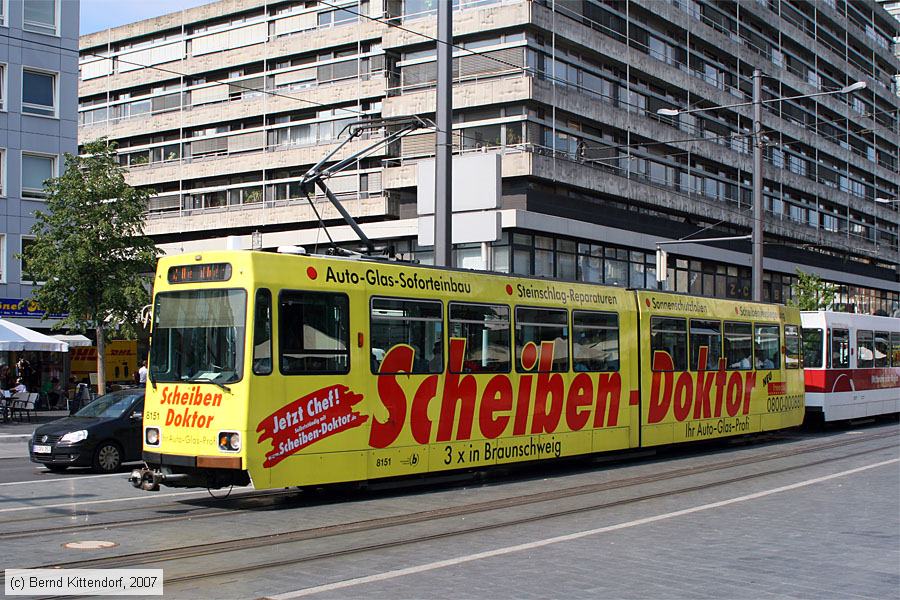 Braunschweig - Straßenbahn - 8151
/ Bild: braunschweig8151_bk0708240117.jpg Braunschweig - Straßenbahn - 8151
/ Bild: braunschweig8151_bk0708240117.jpg