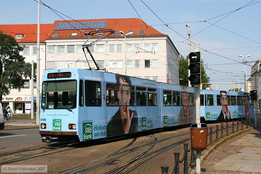 Braunschweig - Straßenbahn - 8160
/ Bild: braunschweig8160_bk0708240076.jpg Braunschweig - Straßenbahn - 8160
/ Bild: braunschweig8160_bk0708240076.jpg