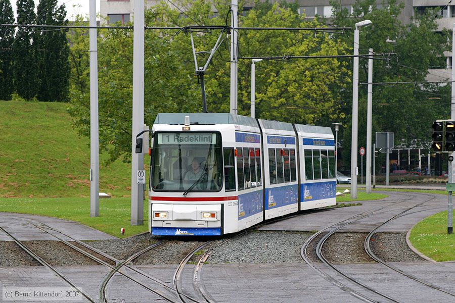 Braunschweig - Stra&szlig;enbahn - 9554
/ Bild: braunschweig9554_bk0708240020.jpg