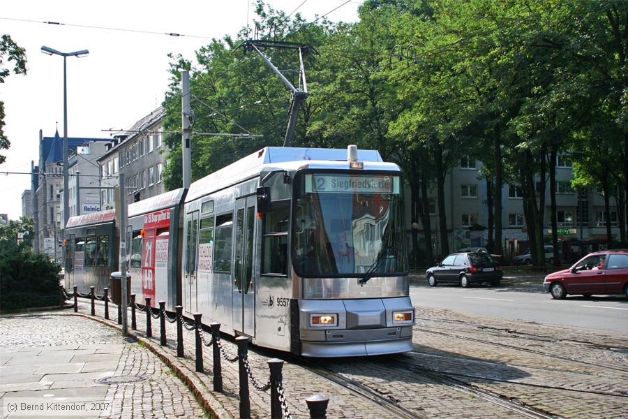 Braunschweig - Straßenbahn - 9557
/ Bild: braunschweig9557_bk0708240069.jpg Braunschweig - Straßenbahn - 9557
/ Bild: braunschweig9557_bk0708240069.jpg