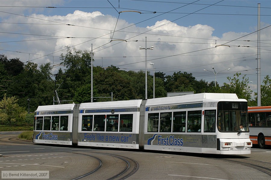 Braunschweig - Straßenbahn - 9562
/ Bild: braunschweig9562_bk0708030017.jpg