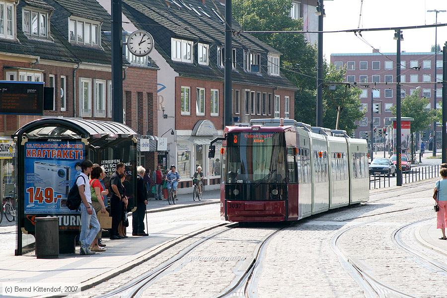Bremen - Stra&szlig;enbahn - 3037
/ Bild: bremen3037_bk0708250110.jpg