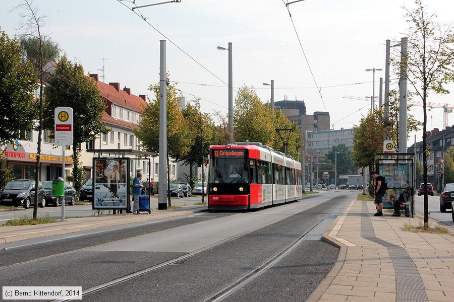 Bremen - Straßenbahn - 3037
/ Bild: bremen3037_bk1409050030.jpg Bremen - Straßenbahn - 3037
/ Bild: bremen3037_bk1409050030.jpg