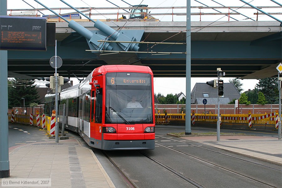 Bremen - Straßenbahn - 3108
/ Bild: bremen3108_bk0708250145.jpg Bremen - Straßenbahn - 3108
/ Bild: bremen3108_bk0708250145.jpg