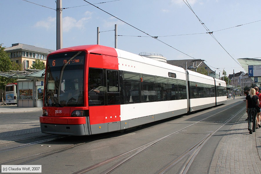 Bremen - Straßenbahn - 3115
/ Bild: bremen3115_cw0708250124.jpg Bremen - Straßenbahn - 3115
/ Bild: bremen3115_cw0708250124.jpg