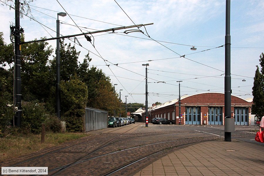Bremen - Straßenbahn - Anlagen
/ Bild: bremenanlagen_bk1409050006.jpg Bremen - Straßenbahn - Anlagen
/ Bild: bremenanlagen_bk1409050006.jpg