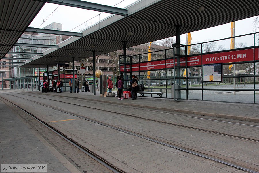 Bremen - Straßenbahn - Anlagen
/ Bild: bremenanlagen_bk1503280144.jpg Bremen - Straßenbahn - Anlagen
/ Bild: bremenanlagen_bk1503280144.jpg