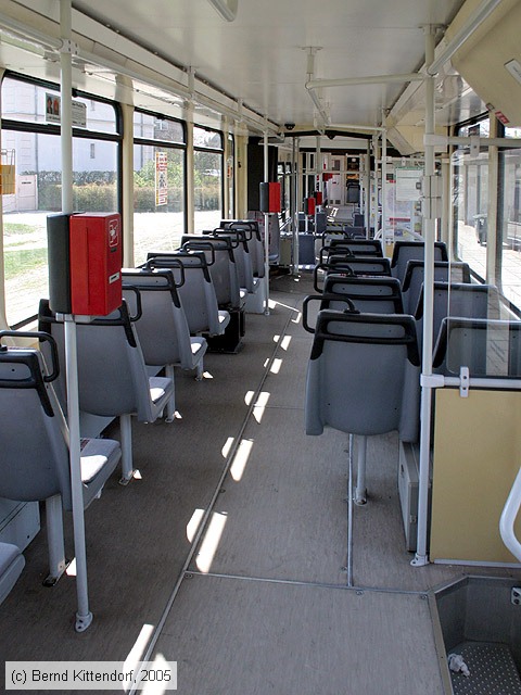 Straßenbahn Cottbus - 135 - Innenansicht
/ Bild: cottbus135_e0017568.jpg