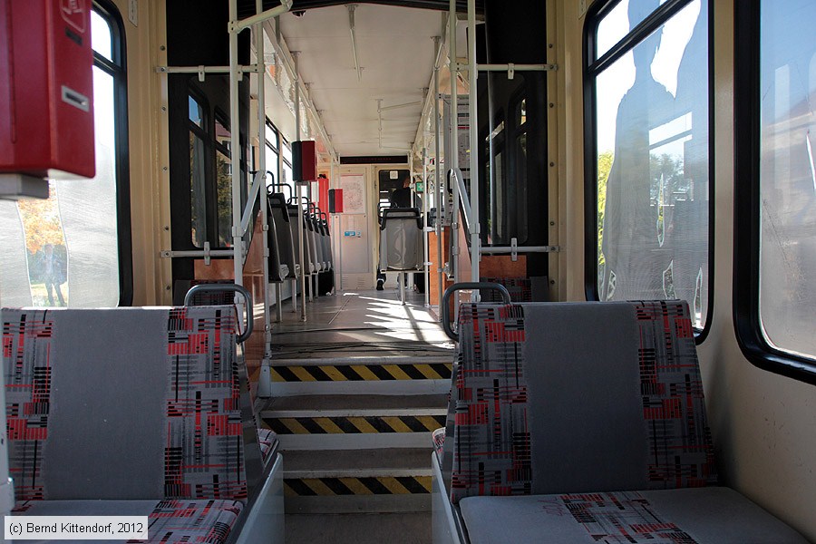 Straßenbahn Cottbus - 136 - Innenansicht
/ Bild: cottbus136_bk1210190068.jpg